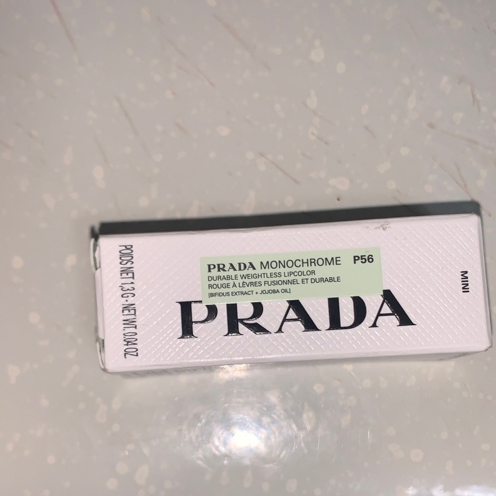 Prada Monochrome Lipcolor P56 - hyper Matte - Picture 5 of 6